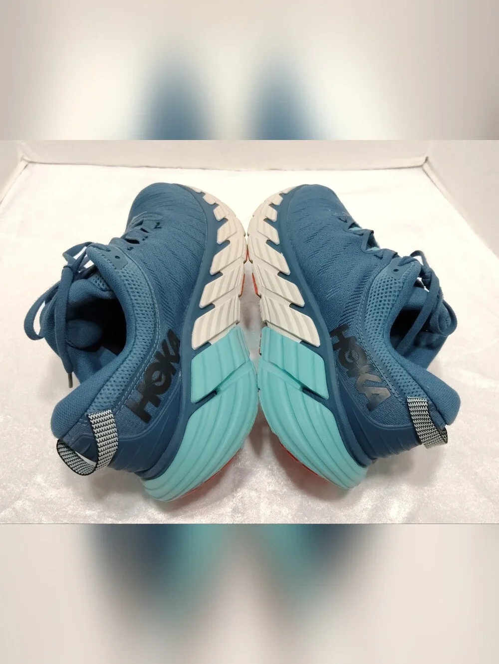 Hoka One One hoka one